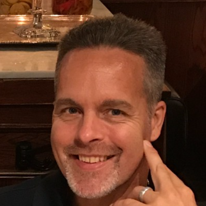 Kelly Curry Team LensLoop